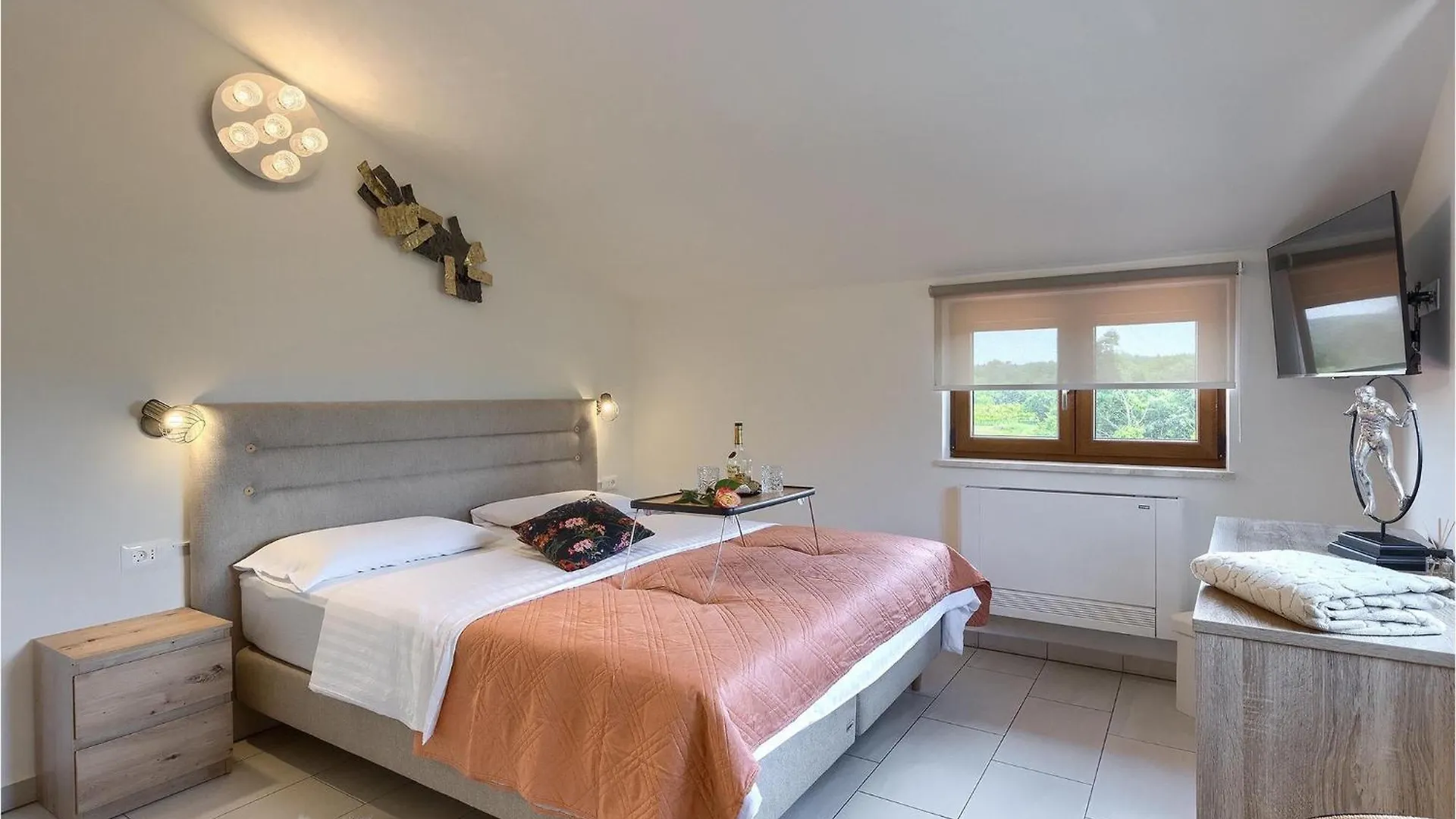 Villa Lora Potpican 0*,  Croatia