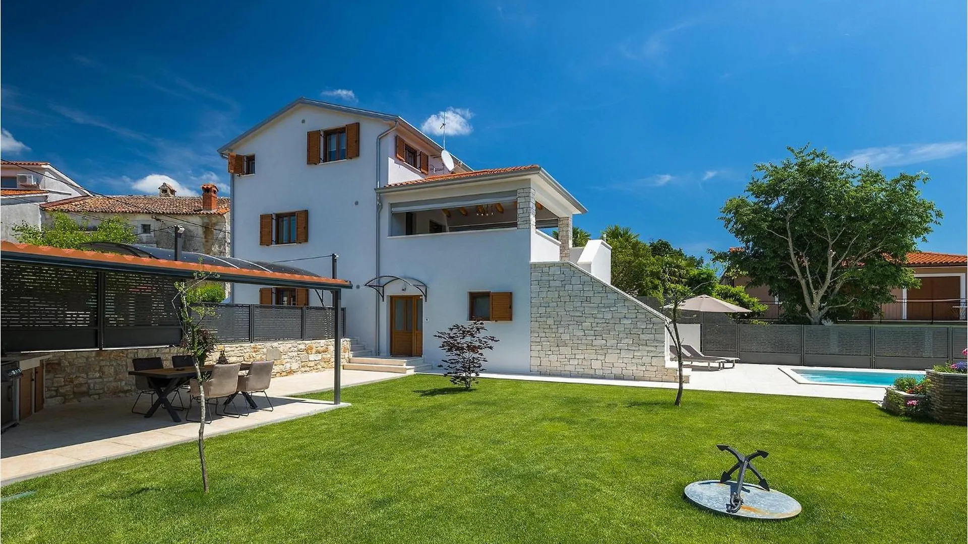 Villa Lora Potpican 0*,