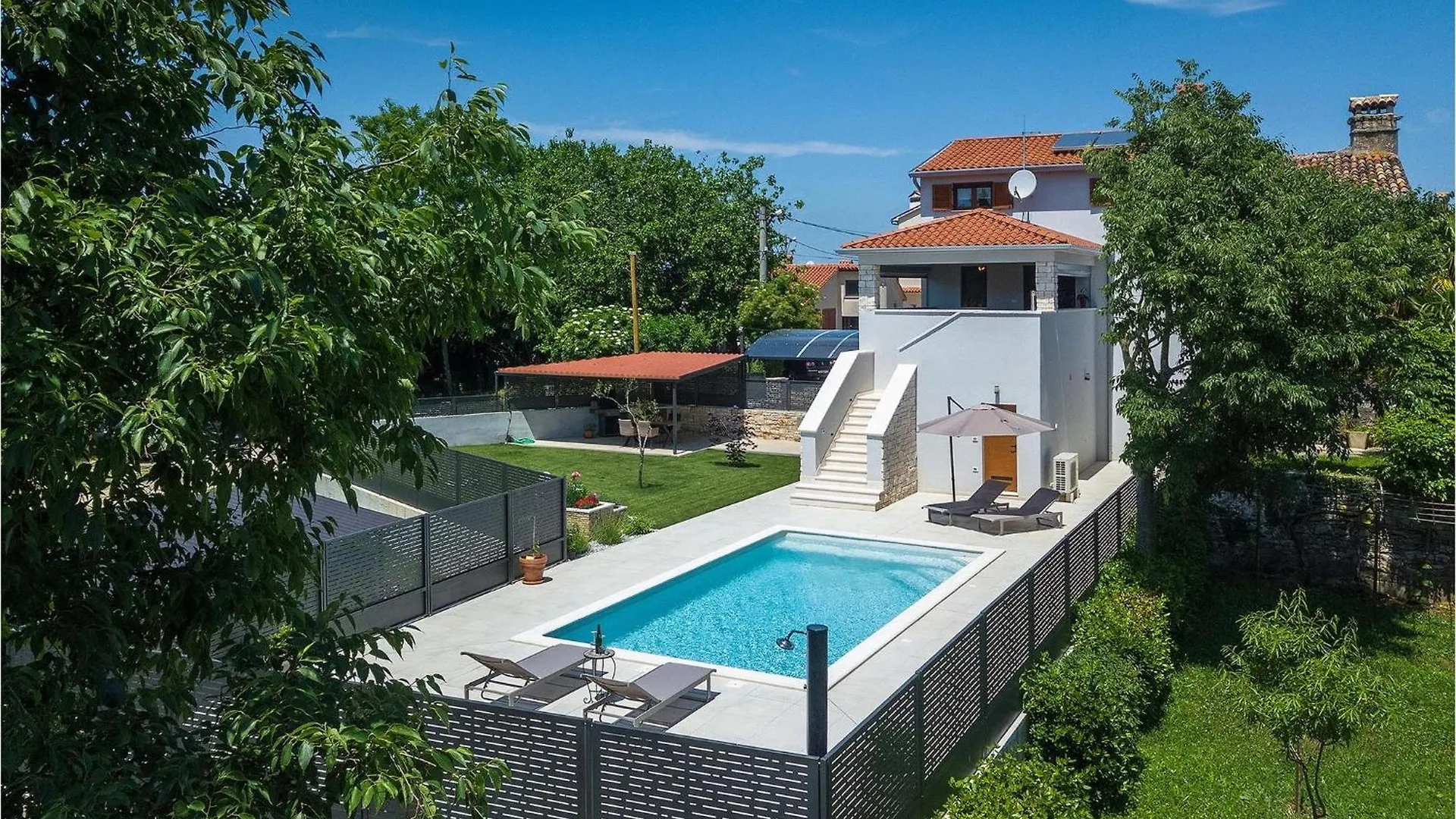 Villa Lora Potpican